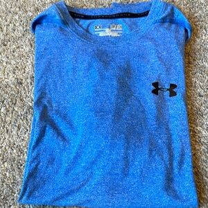 NWOT Under Armour Men’s S heatgear loose fit shirt